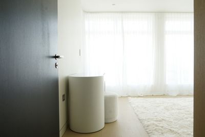 Verhojärjestelmät, SG 6465, Someo, Centre Point Residence, London, United Kingdom