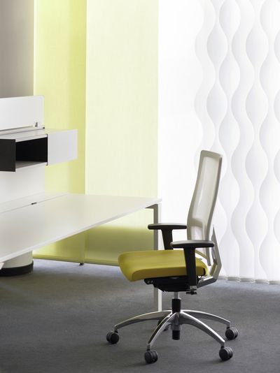 Lamelliverhojärjestelmät, SG 2810, Multi Visio, Room shot "Kranhaus", Cologne, Germany, Vertical Waves