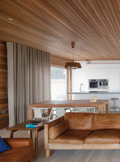 Curtain Systems, SG 5600, Colorama 2, Room shot "Pooley House", Chichester harbour, United Kingdom