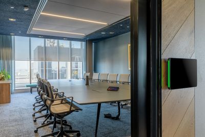 Kierrekaihdinmallisto, SG 4910, Versascreen 1-10%, Virgin Money, Glasgow, Scotland, United Kingdom