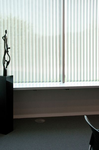 Lamelliverhojärjestelmät, SG 2810, Room shot "Rivella Headquarters", Rothrist, Switzerland